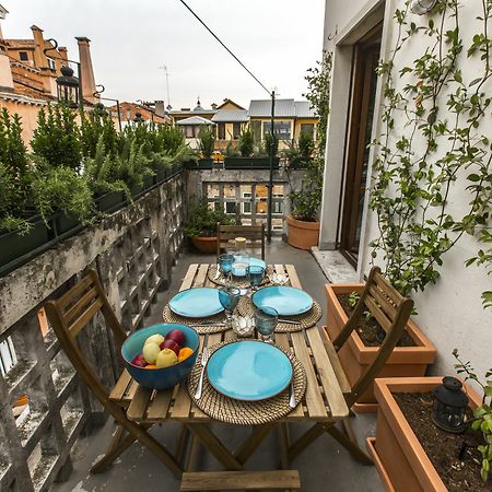 Greci Design Terrace Apartment เวนิส ภายนอก รูปภาพ